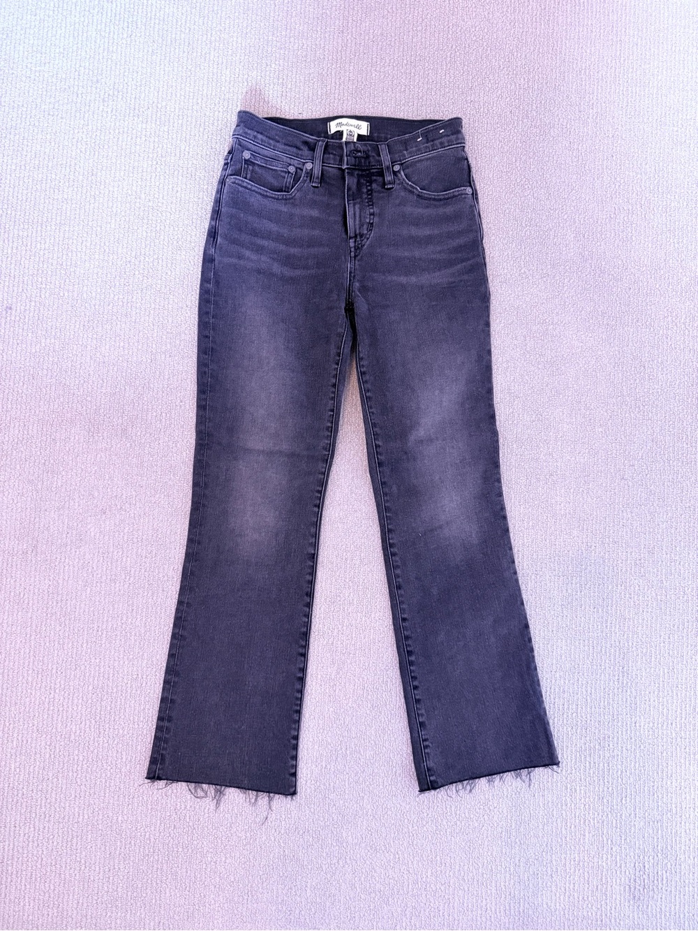 Madewell Black Faded Mid-Rise Kick-Out  Jeans with Raw Hem NWT